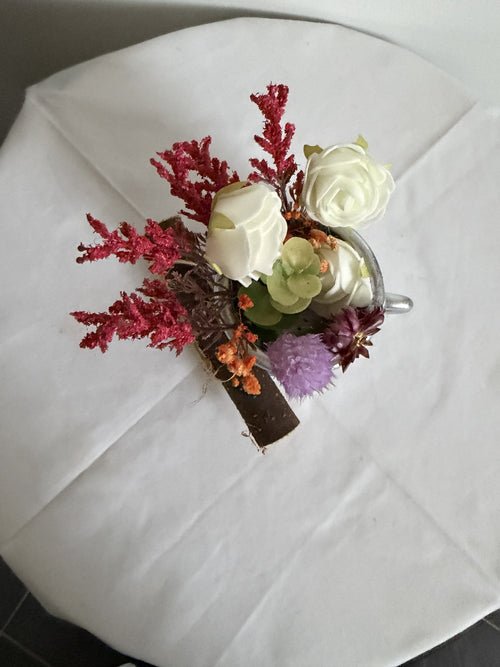 Dekotasse mit Untersetzer, inkl. Blumen - silber